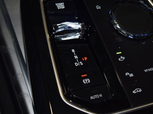 New 2026 BMW 740i xDrive w/ Executive Package image 12