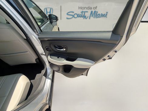 Certified 2024 Honda HR-V EX-L image 29