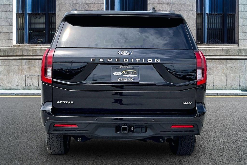 Certified 2025 Ford Expedition Max Active AWD/4WD image 4