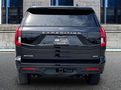 Used 2025 Ford Expedition Max Active AWD/4WD image 4