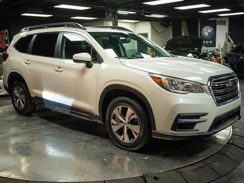 Used 2019 Subaru Ascent Premium image 5