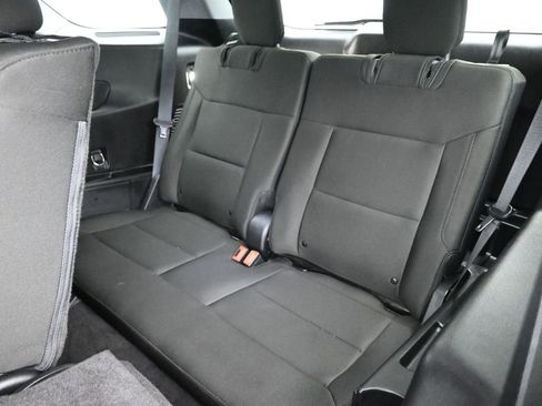 Used 2021 Ford Explorer XLT image 20