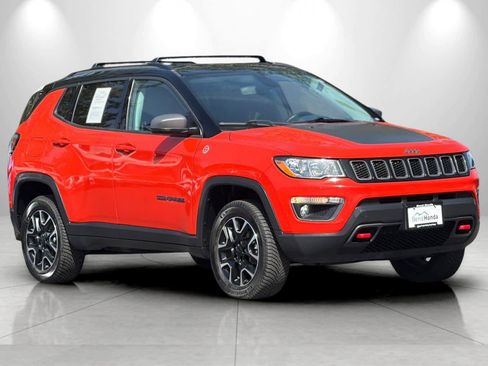 Used 2020 Jeep Compass Trailhawk AWD/4WD image 9