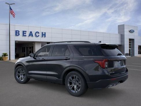 New 2026 Ford Explorer Active w/ Active Comfort Package AWD/4WD image 5
