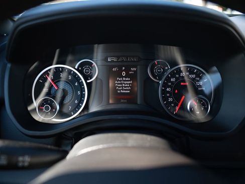 New 2026 RAM 1500 4x4 Crew Cab image 16