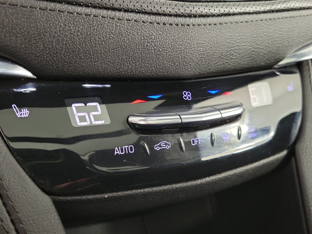 Used 2023 Cadillac XT5 Premium Luxury w/ Technology Package FWD image 29