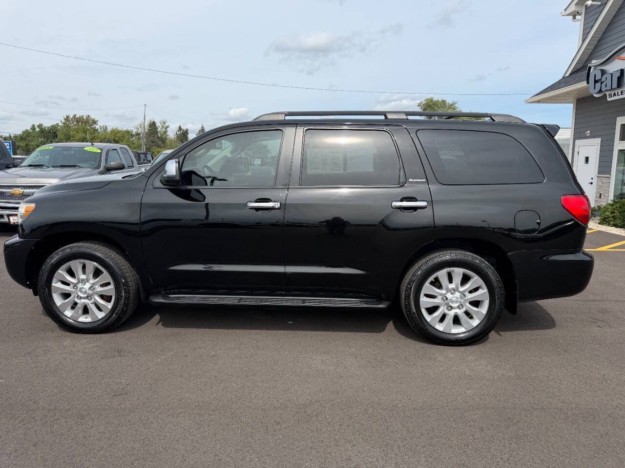 Used 2016 Toyota Sequoia Platinum AWD/4WD image 2