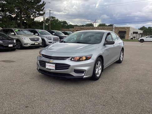 Used 2016 Chevrolet Malibu LS FWD image 4