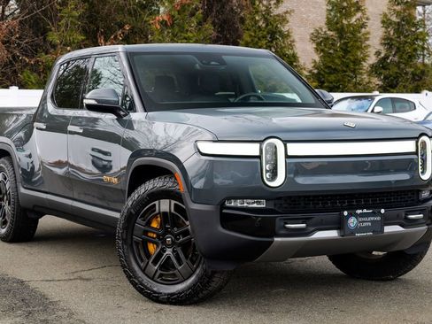 Used 2022 Rivian R1T Adventure image 1