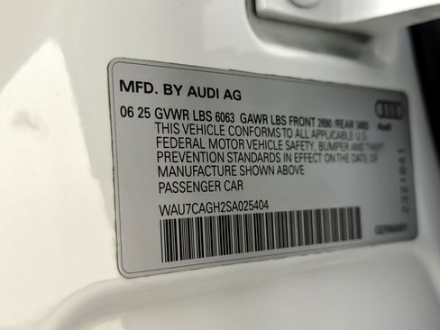 Certified 2025 Audi A6 e-tron Premium w/ Ultra Package RWD image 27
