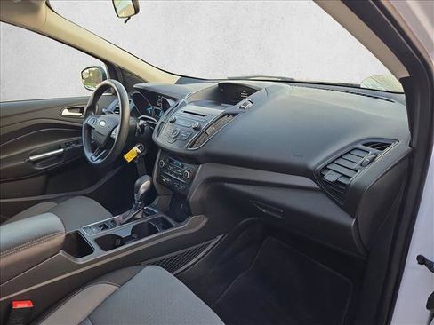 Used 2018 Ford Escape SE FWD image 20