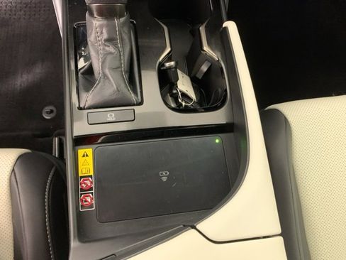 Used 2023 Lexus ES 350 F Sport w/ Accessory Package (Z2) image 28