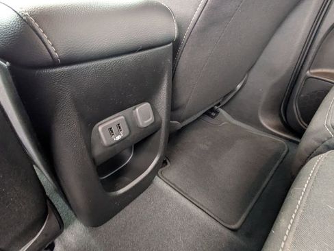 Used 2022 Chevrolet Colorado LT w/ LT Convenience Package image 29