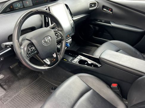 Certified 2022 Toyota Prius Prime Limited FWD image 11