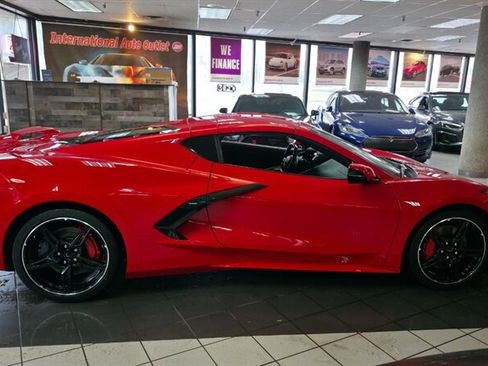 Used 2020 Chevrolet Corvette Stingray Coupe w/ Z51 Performance Package image 39