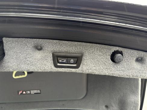 Used 2014 BMW 750Li xDrive image 15