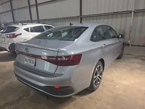 Used 2025 Volkswagen Jetta Sport image 9