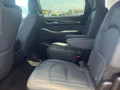 Used 2021 Buick Enclave Premium w/ Sun and Sites Package AWD/4WD image 9