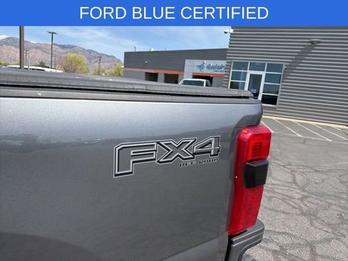 Used 2025 Ford F350 Lariat w/ Black Appearance Package AWD/4WD image 30