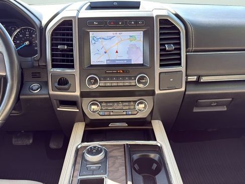 Used 2021 Ford Expedition Platinum image 20