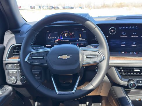 Used 2026 Chevrolet Tahoe High Country AWD/4WD image 33