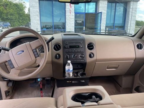 Used 2007 Ford F150 XLT AWD/4WD image 9