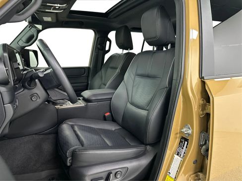 Used 2024 Toyota Land Cruiser image 20