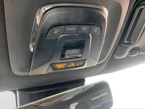 Used 2026 Toyota Corolla SE image 33