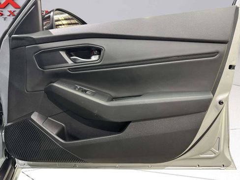 Used 2025 Honda Accord SE image 35