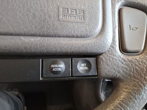 Used 1991 Chrysler LeBaron Convertible image 15