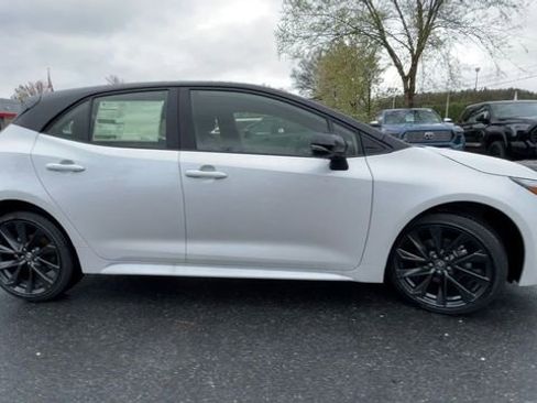 New 2026 Toyota Corolla XSE FWD image 9