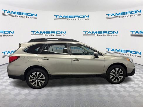 Used 2016 Subaru Outback 2.5i Limited AWD/4WD image 6