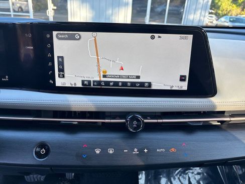 Used 2024 Nissan Ariya EVOLVE+ e-4ORCE * 272mi Est. R image 19