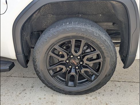 Used 2020 GMC Sierra 1500 Elevation w/ Elevation Value Package AWD/4WD image 16