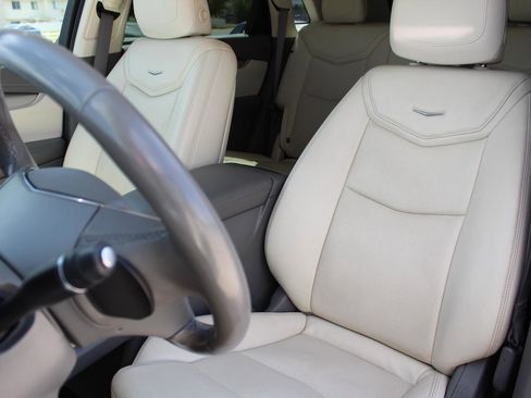 Used 2019 Cadillac XT5 Luxury AWD/4WD image 47