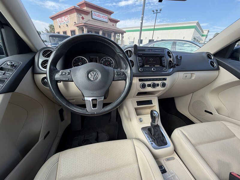 Used 2015 Volkswagen Tiguan SEL FWD image 21