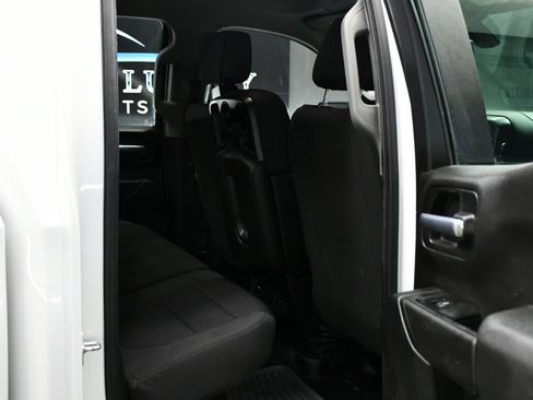 Used 2020 Chevrolet Silverado 1500 W/T image 30