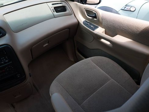 Used 1999 Ford Windstar SE FWD image 22