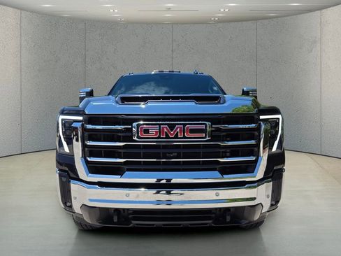 Used 2025 GMC Sierra 3500 SLT w/ SLT Convenience Package AWD/4WD image 8