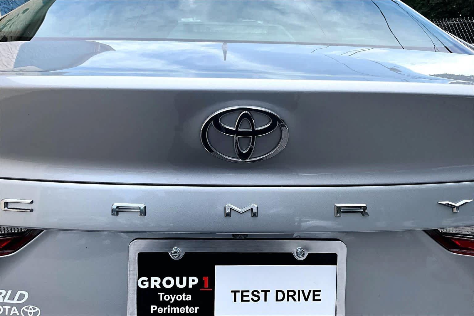 Used 2025 Toyota Camry LE FWD image 31