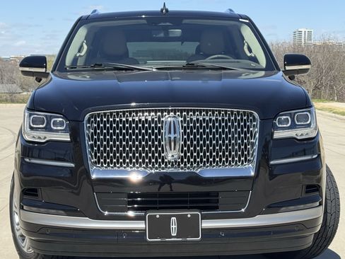 Certified 2023 Lincoln Navigator Reserve image 15