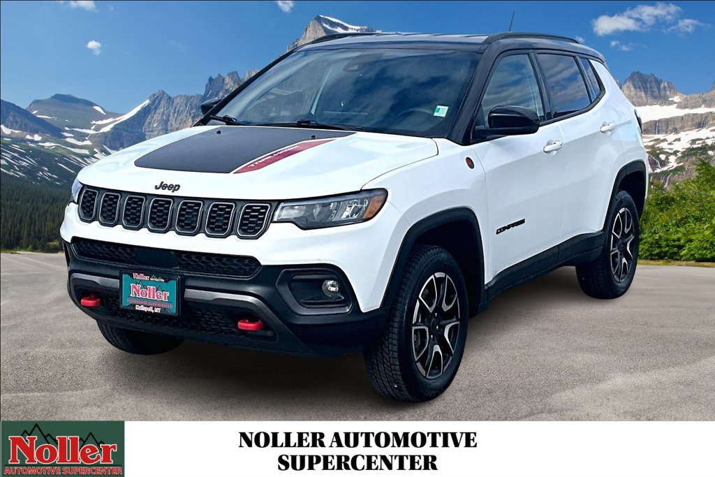 Used 2025 Jeep Compass Trailhawk AWD/4WD image 1