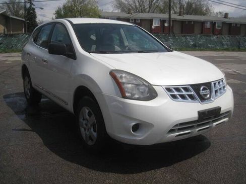 Used 2014 Nissan Rogue S AWD/4WD image 3
