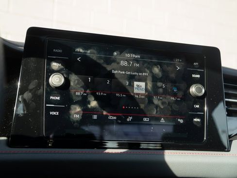 Certified 2025 Volkswagen Jetta GLI Autobahn image 25