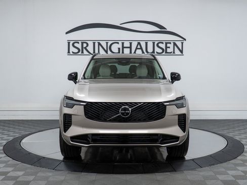 New 2026 Volvo XC90 B6 Ultra w/ Protection Package image 2