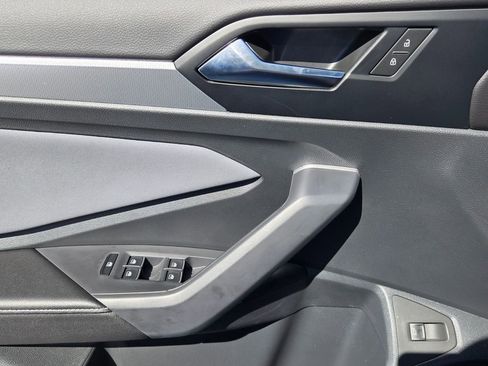 New 2026 Volkswagen Jetta SE image 12