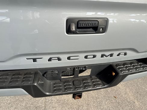 Used 2021 Toyota Tacoma SR5 image 18