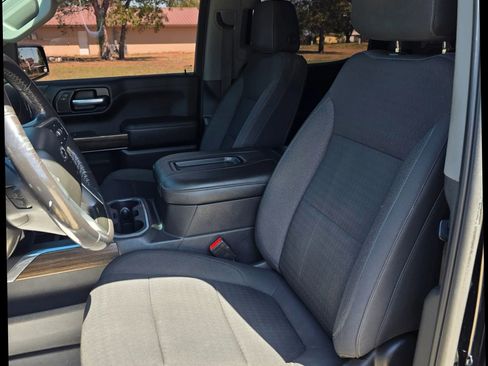 Used 2021 Chevrolet Silverado 1500 LT Trail Boss image 12