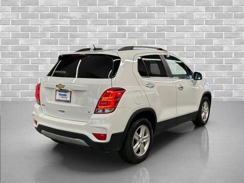 Used 2019 Chevrolet Trax LT w/ LT Convenience Package image 5