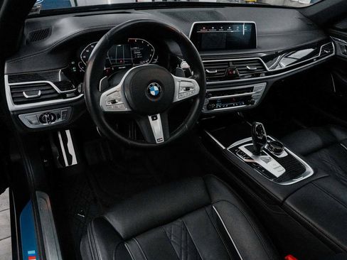 Used 2022 BMW 750i xDrive w/ Executive Package image 17